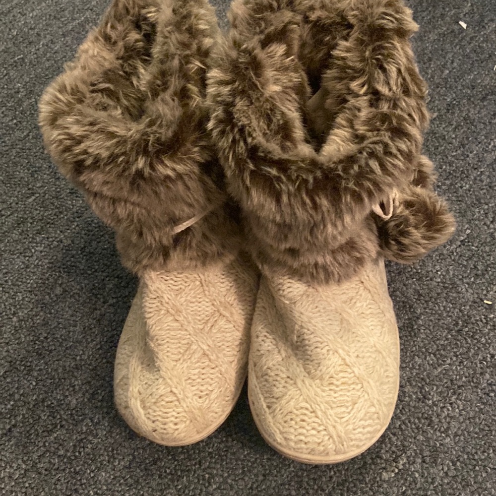Barely worn winter fur slippers